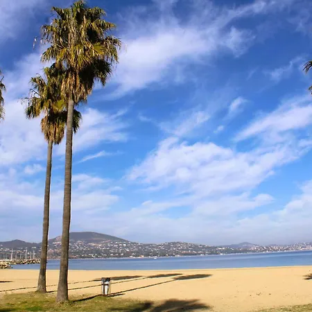 Marcogma - Appt T2 Climatisé Avec Vue Sur Le Port à Deux Pas De La Et Aux Portes De Saint-tropez